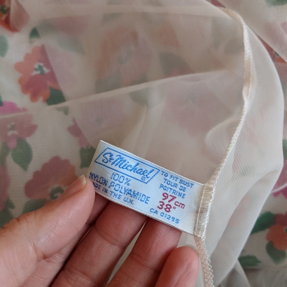 SOLD Vintage Peignoir Robe - Picture 3 of 5